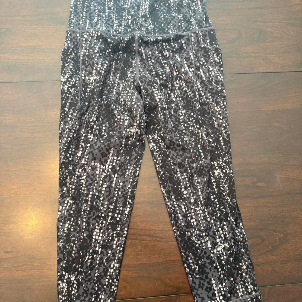 Athleta Women's Black and Silver Leggings
